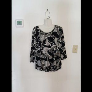 JM COLLECTION FLORAL TOP